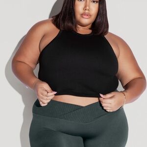 Let's Go Seamless Crop Top - Black